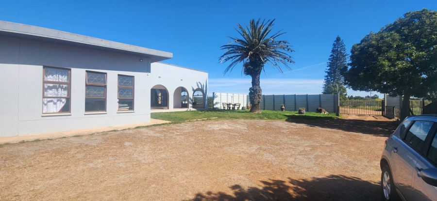 3 Bedroom Property for Sale in Albertinia Western Cape